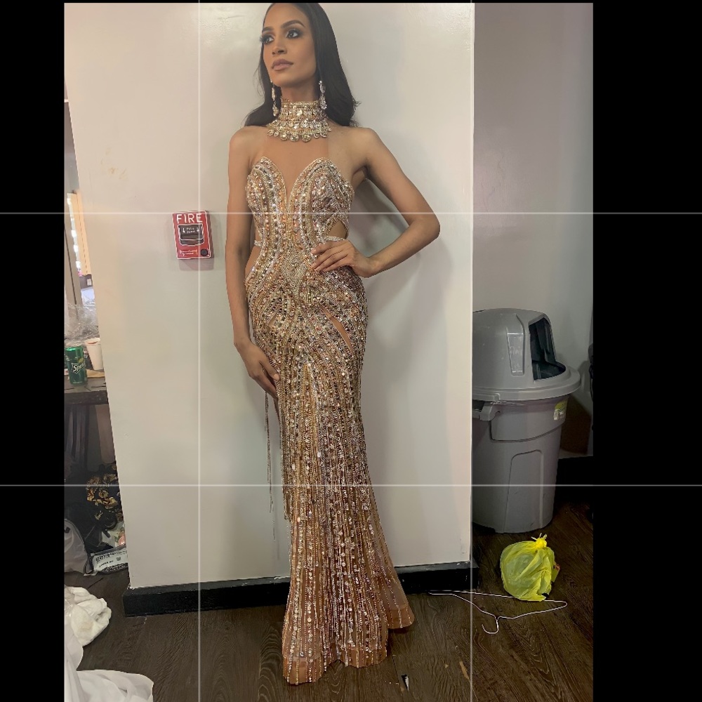 One used once to compete in Miss Dominican Republic Universe.